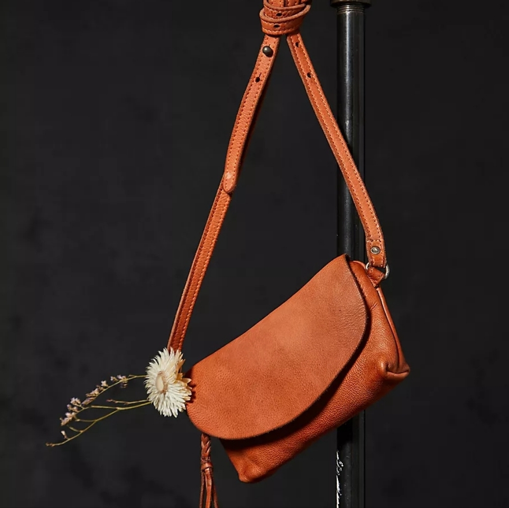 Free People Crossbody bag, tan, small bag